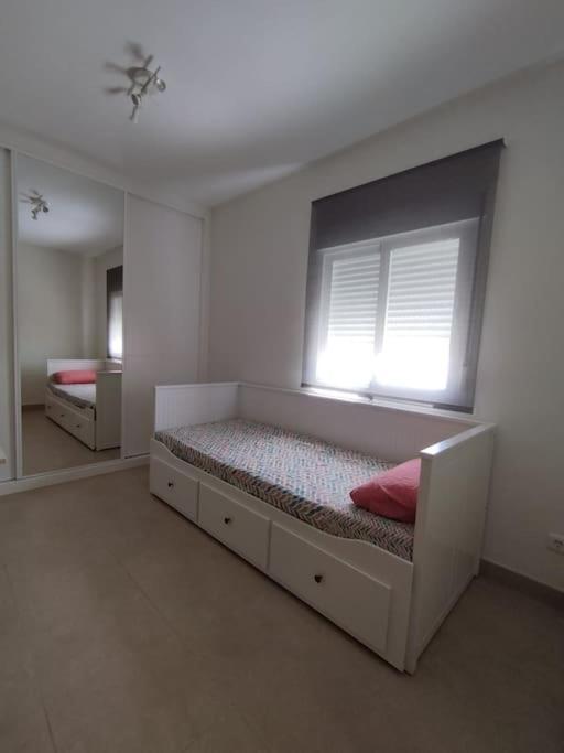Apartamento En Jerez 3 Dormitorios Y 2 Banos Jerez de la Frontera Eksteriør bilde